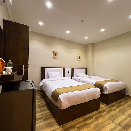Pyramids On The Spot View Hotel Kafret el-Gabal Exterior photo