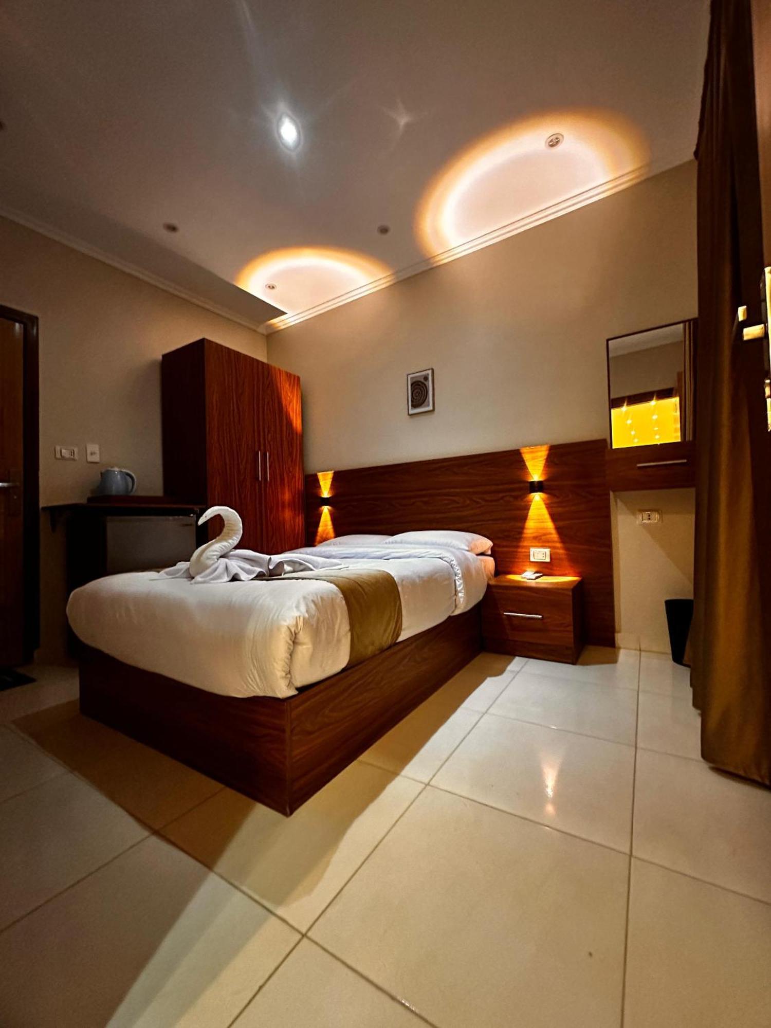 Pyramids On The Spot View Hotel Kafret el-Gabal Exterior photo